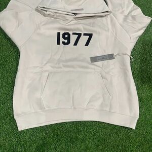 Essentials 1977 Hoodie size M